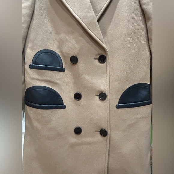 Burberry Women's Tailored Leather Trim Coat- Excellent condition size 6 - Picture 8 of 16